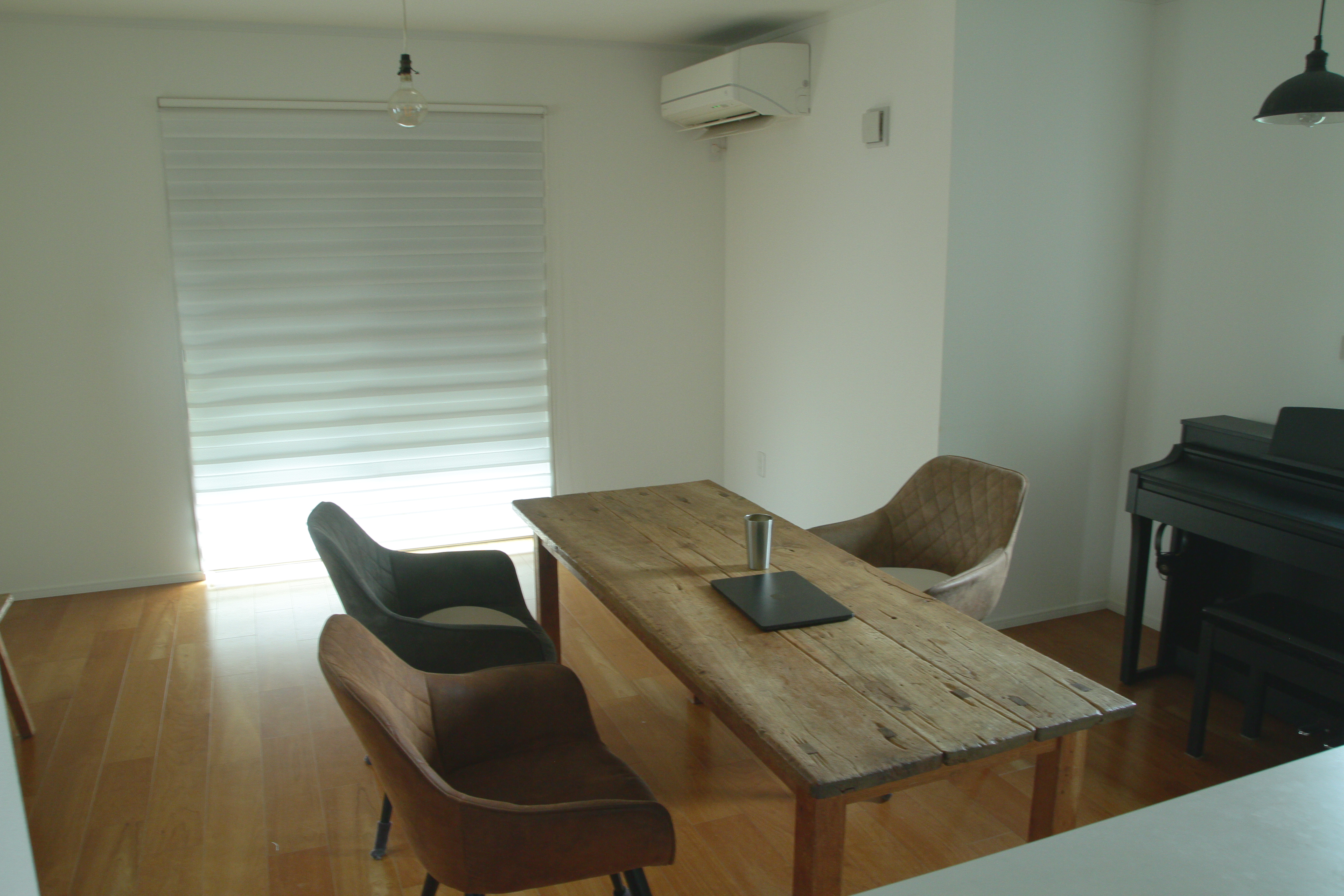 天井の施工の様子